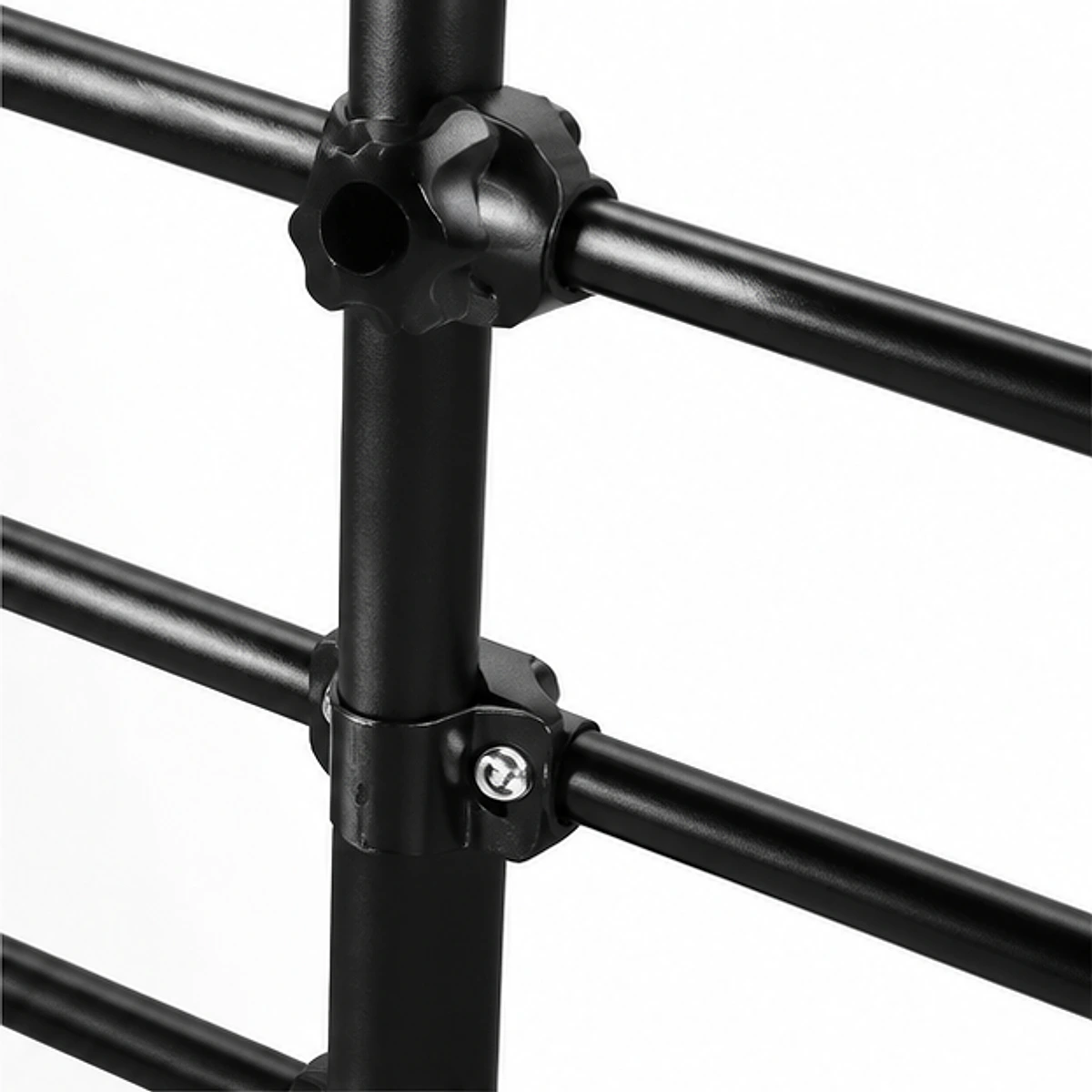 Adjustable Vehicle Pet Barrier detail