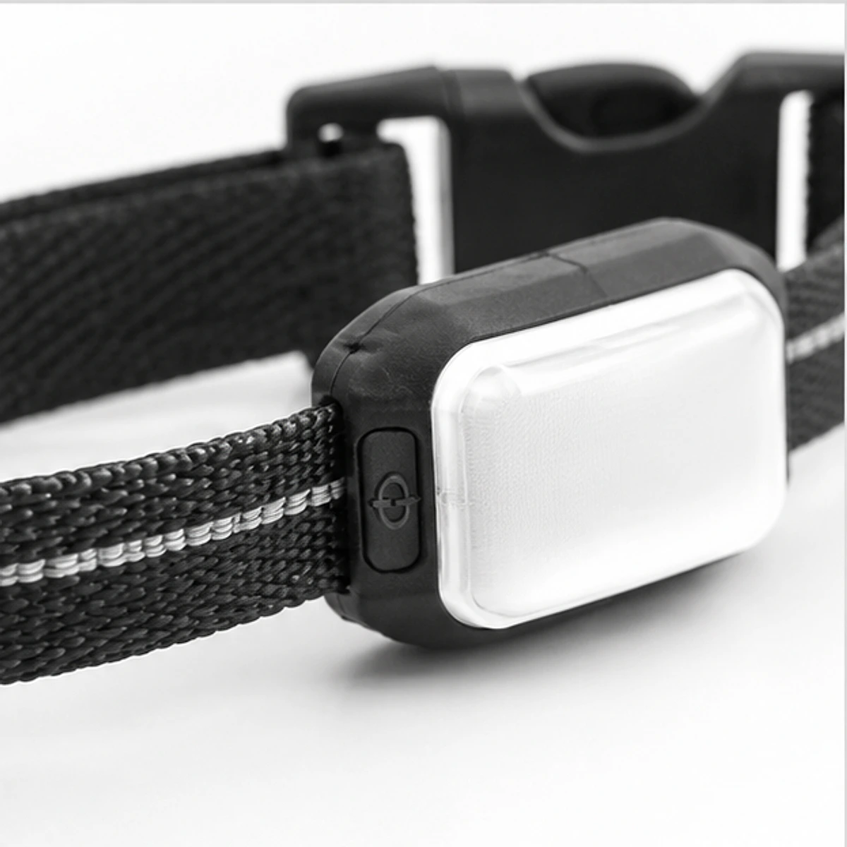 Rechargeable Smart Collar Safety Light detail