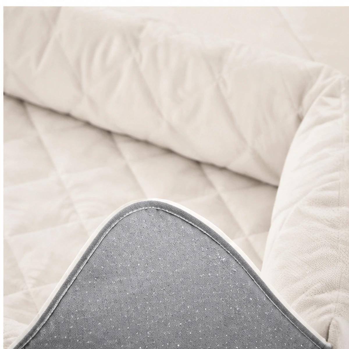 Washable Pet Bed Liner detail