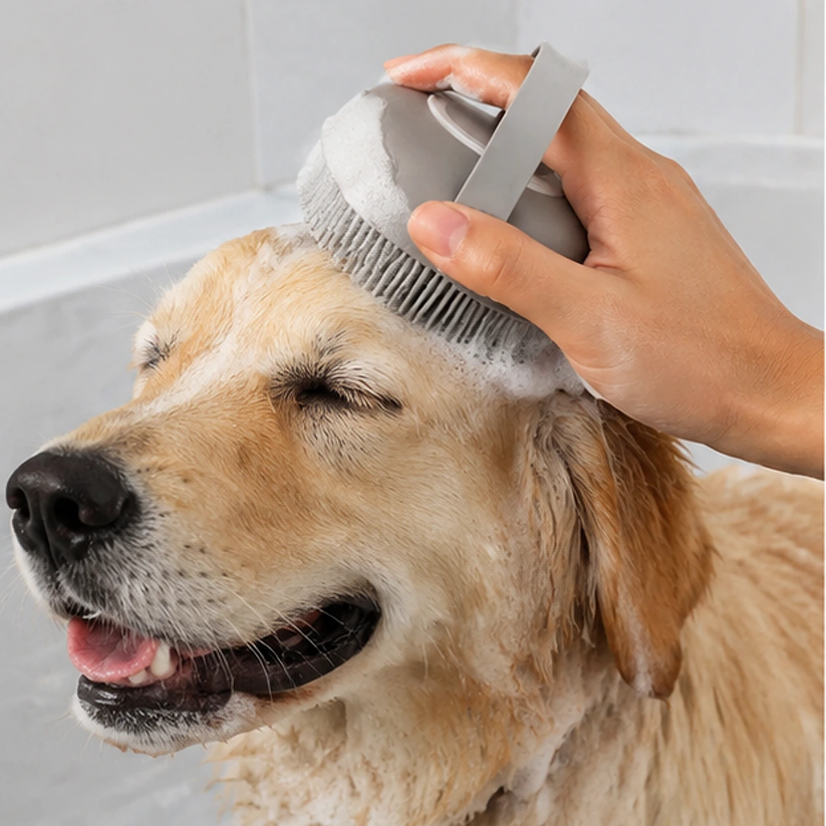 Silicone Bath Brush usage