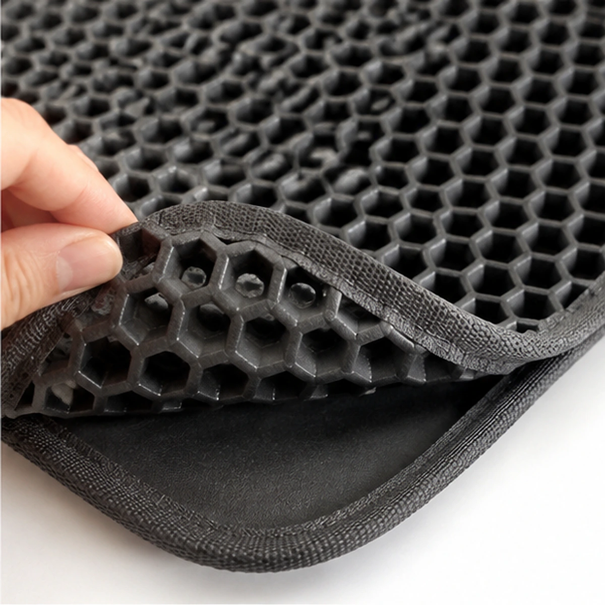 Smart Litter Box Mat detail
